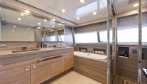 N33 Yacht Ziacanaia -  Master Bathroom